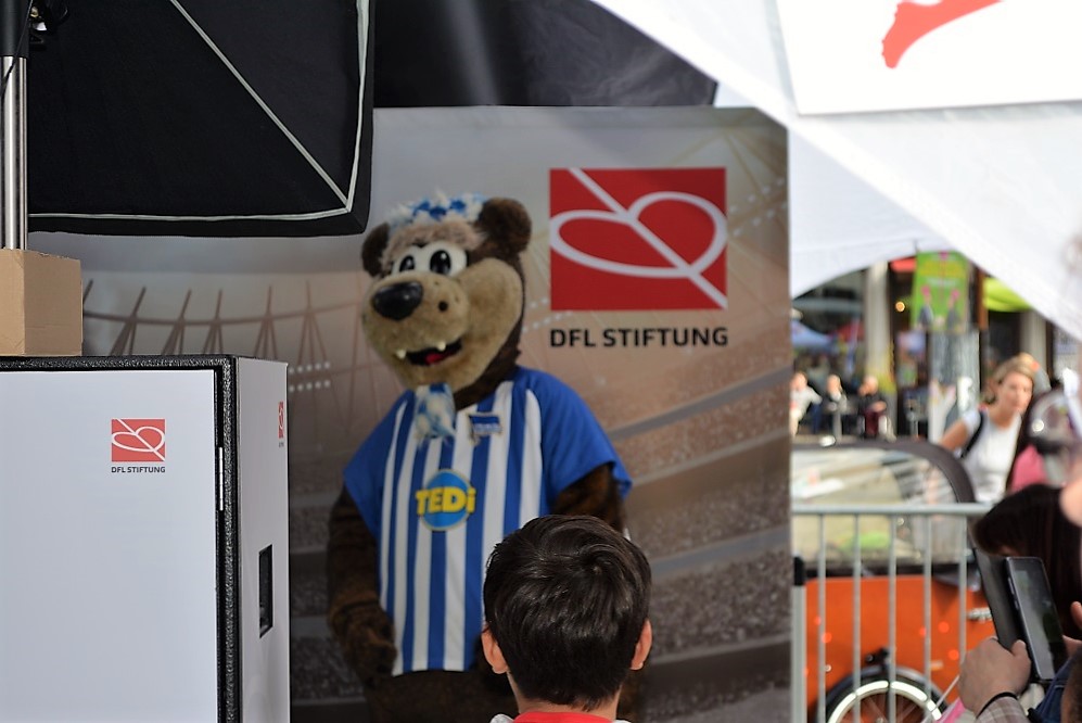 Herthinio beim Weltkindertagsfest in Berlin