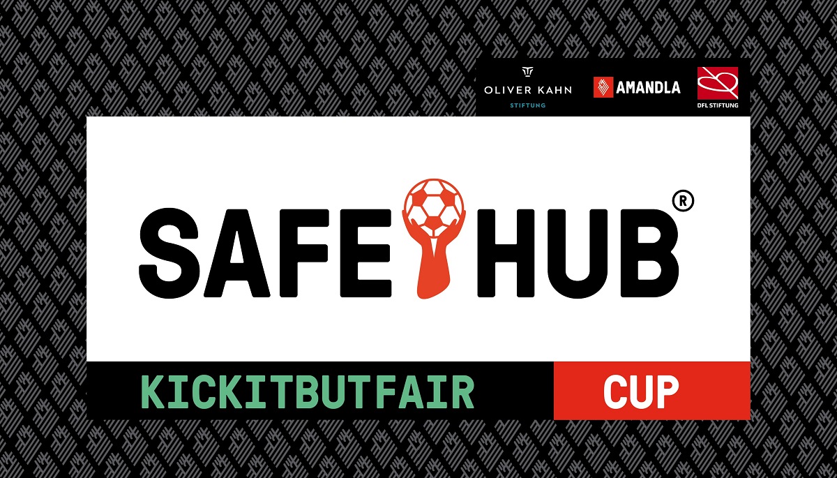 Logo "SafeHub" der DFL Stiftung mit einem Fußball als "O" in der Schrift und dem Schriftzug "KICKITFAIR CUP" darunter.