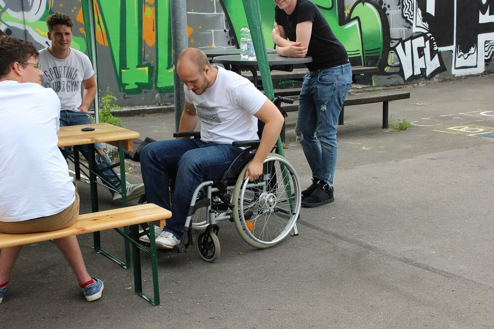 Lernzentren feiern weltmeisterliche Begegnungsfeste