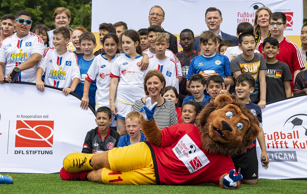 DFL Stiftung - Fußball trifft Kultur