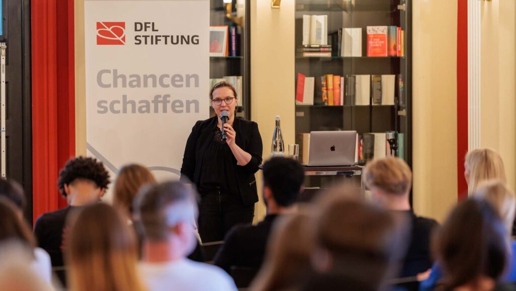 Barbara Holzner mit einem Vortrag bei der Denkfabrik 2025