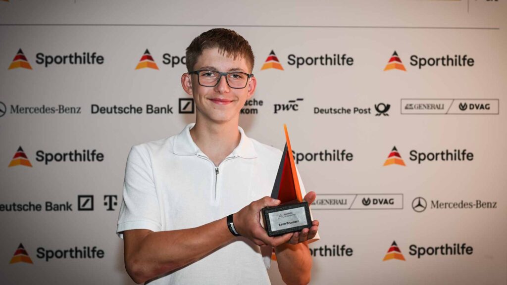 Leon Brunnert mit seinem Juniorsportler 2025 Award